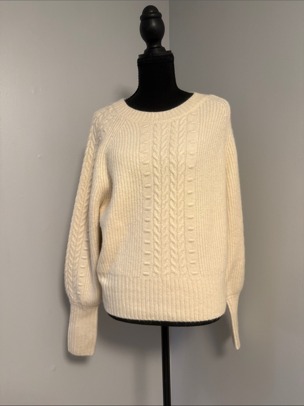 Jessica Simpson Cream Cable-Knit Crewneck Sweater